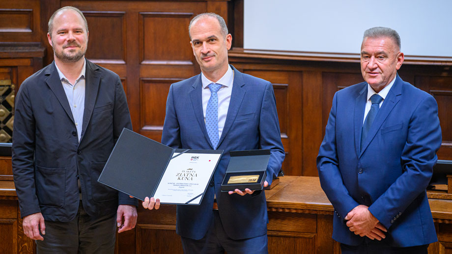 Zlatna kuna plaque awarded by the Zagreb Chamber of Commerce