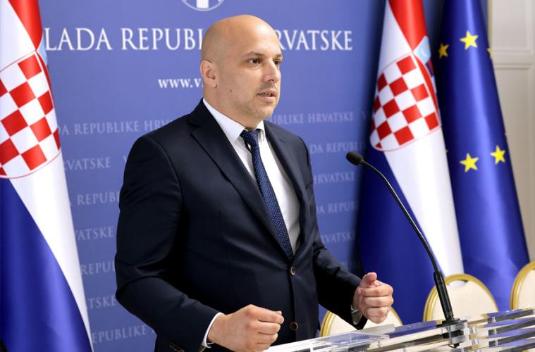 Potpisani ugovori o financiranju i kupoprodaji 6 baterijskih elektromotornih vlakova te izgradnji hibridne punionice u kolodvoru Kotoriba